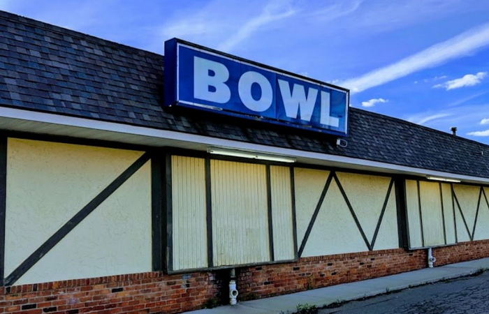 Woodhaven Bowl-A-Rama (Woodhaven Lanes) - From Web Listing